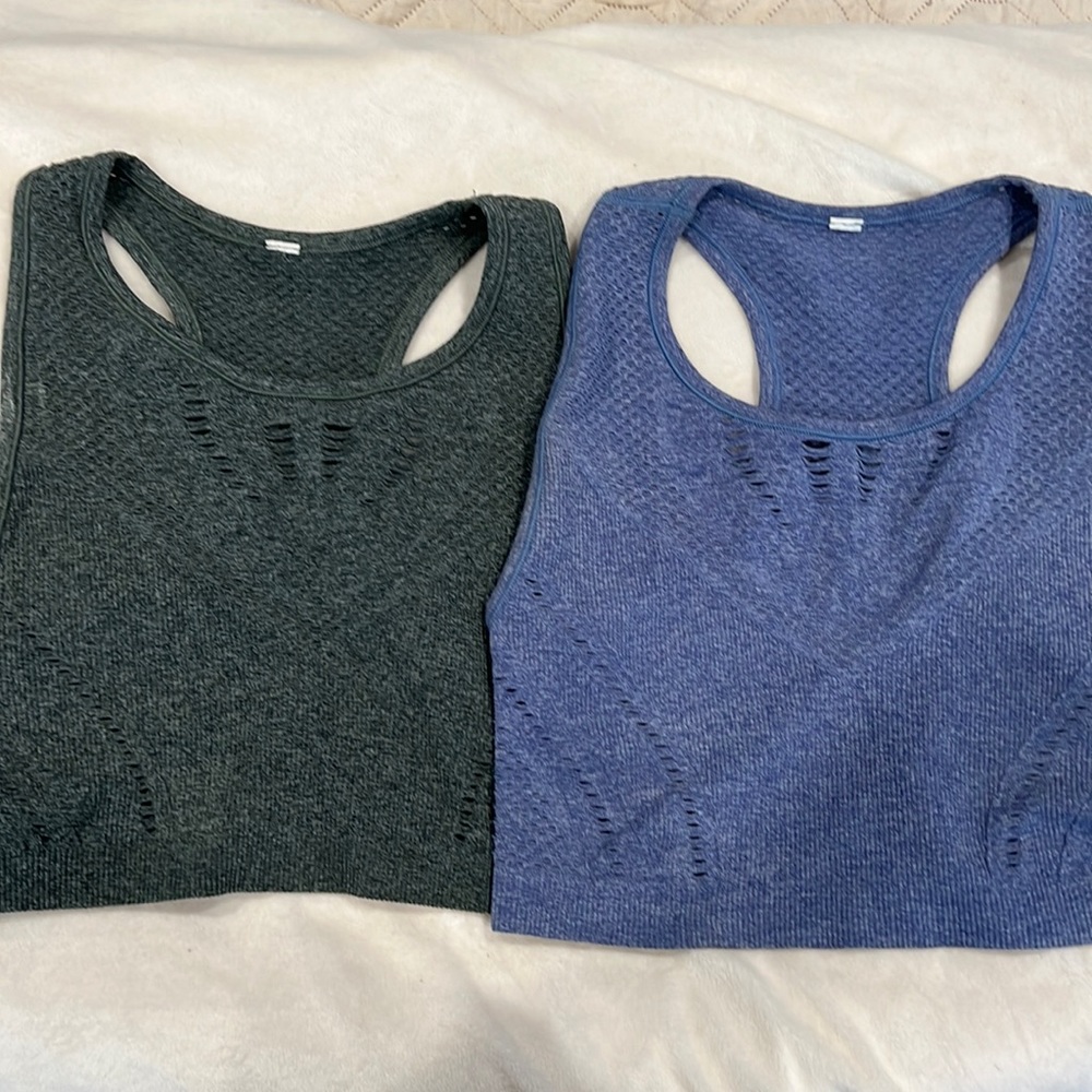 ALO Yoga Seamless Racerback Crop Top Set in Charcoal and Navy